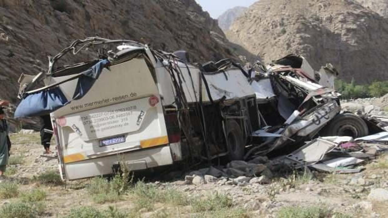 Afganistan'da trafik kazası: 17 ölü, 34 yaralı