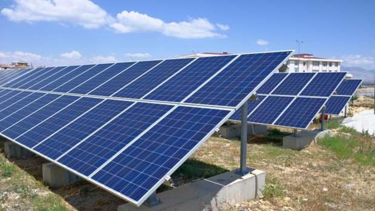 Çevre dostu üniversite kendi enerjisini kendi üretiyor