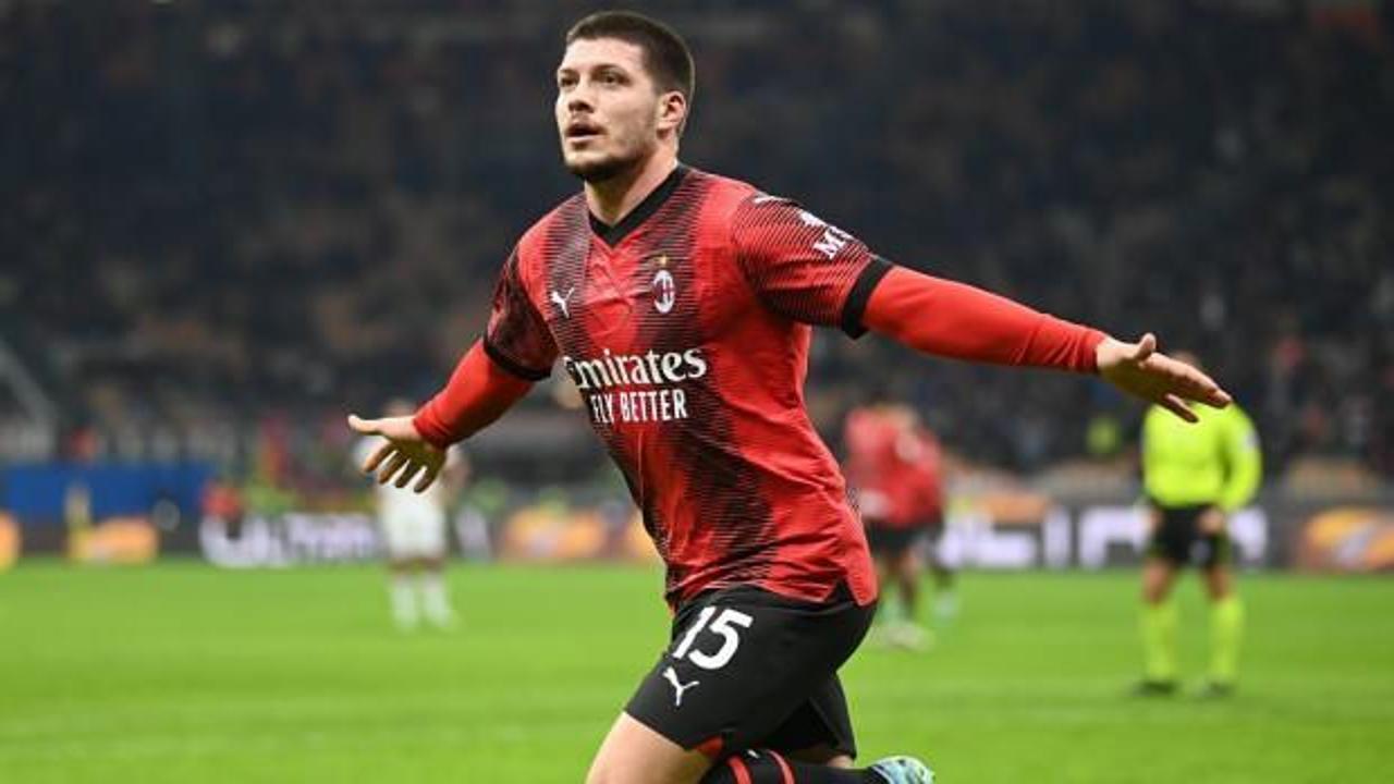 Fenerbahçe'den forvete sürpriz hamle!