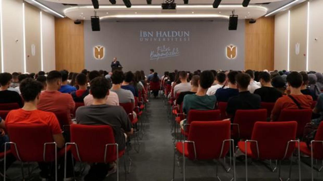 İbn Haldun Üniversitesi Türkiye'nin dört bir yanından gelen gençleri ağırlıyor