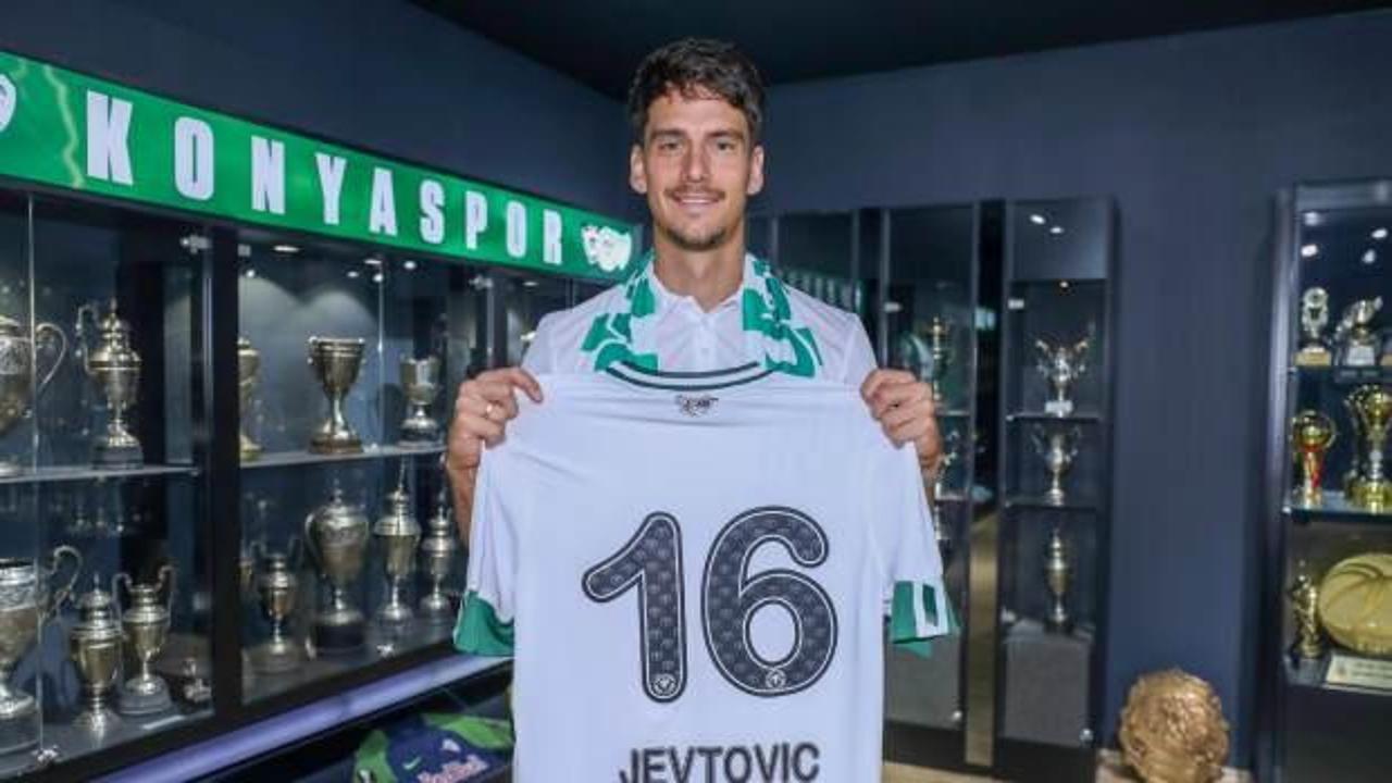 Konyaspor'a geri döndü! 2 yıllık imza...