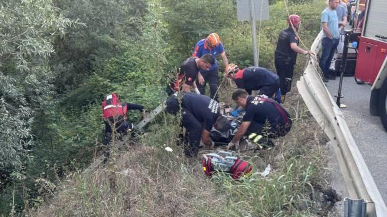 Sakarya'da şarampole yuvarlanan kişi &ouml;ld&uuml;