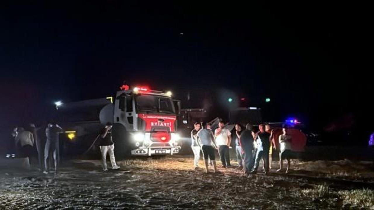 Tekirdağ’da buğday yüklü TIR ile 300 dönüm tarım arazisi yandı