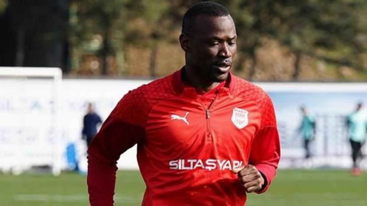 Arda Turan, yeni golcüsünü İstanbul'da buldu