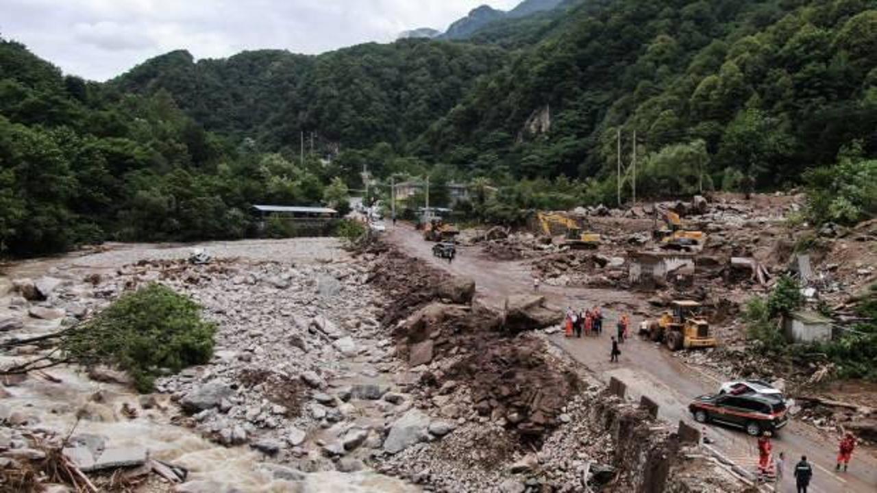 Çin'de heyelan: 11 kişi hayatını kaybetti