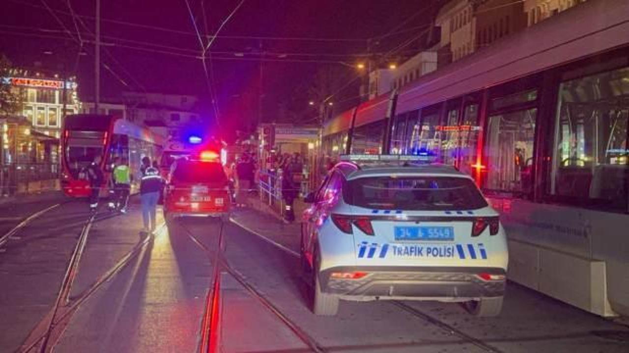 İstanbul'da feci ölüm! Tramvayın altında kaldı