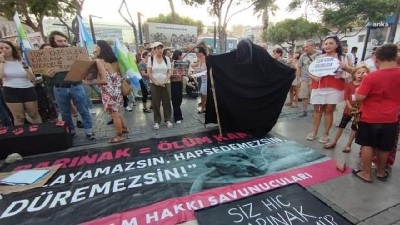 İzmir'de başıboş sokak köpeği düzenlemesine karşı 'Azrail'li protesto