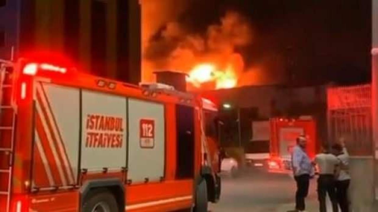 Beylikdüzü'nde iş yerinde büyük yangın