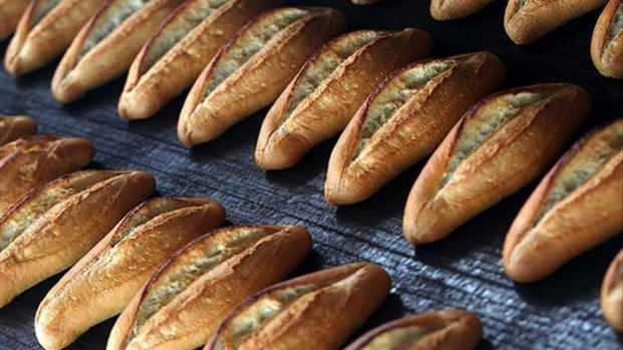 G&uuml;nde 4.3 milyon ekmek &ccedil;&ouml;pe gidiyor