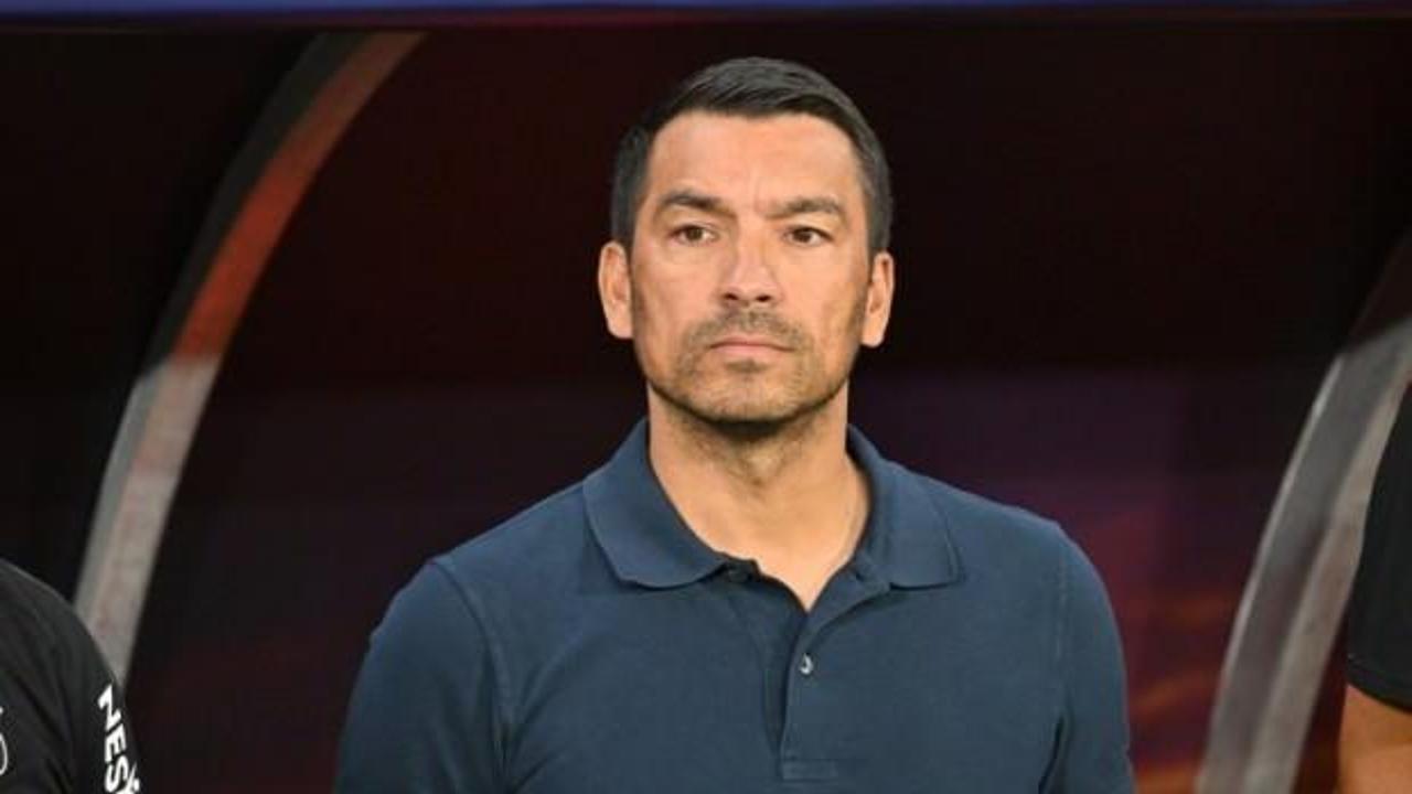Van Bronckhorst'tan 18 yıl sonra bir ilk!