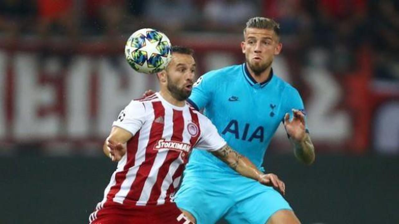 Valbuena yıllara meydan okuyor! Şaşırtan imza