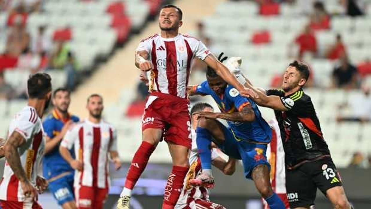 Alex'li Antalyaspor S&uuml;per Lig'e puanla başladı