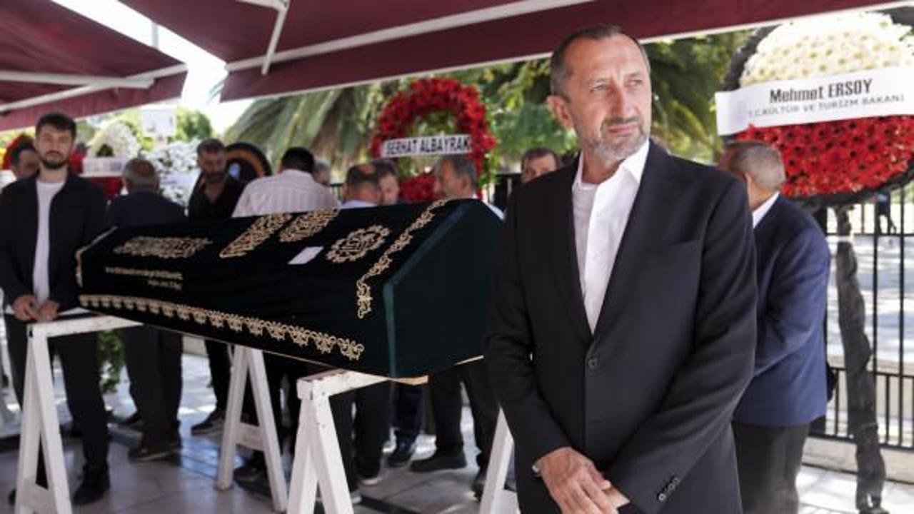 T&uuml;rk Telekom CEO'su &Uuml;mit &Ouml;nal'ın babası vefat etti