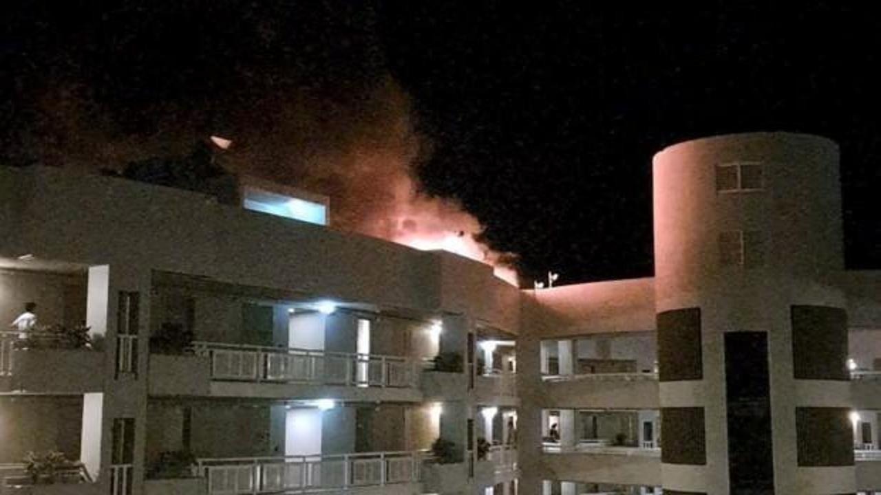 Avustralya'da &lsquo;izinsiz&rsquo; u&ccedil;an helikopter otelin &ccedil;atısına d&uuml;şt&uuml;! 1 kişi &ouml;ld&uuml;