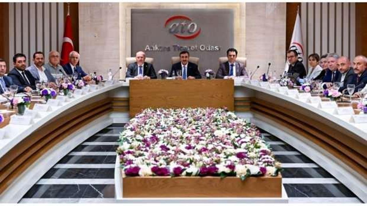 Cumhurbaşkanı Yardımcısı Yılmaz, ATO heyetiyle bir araya geldi
