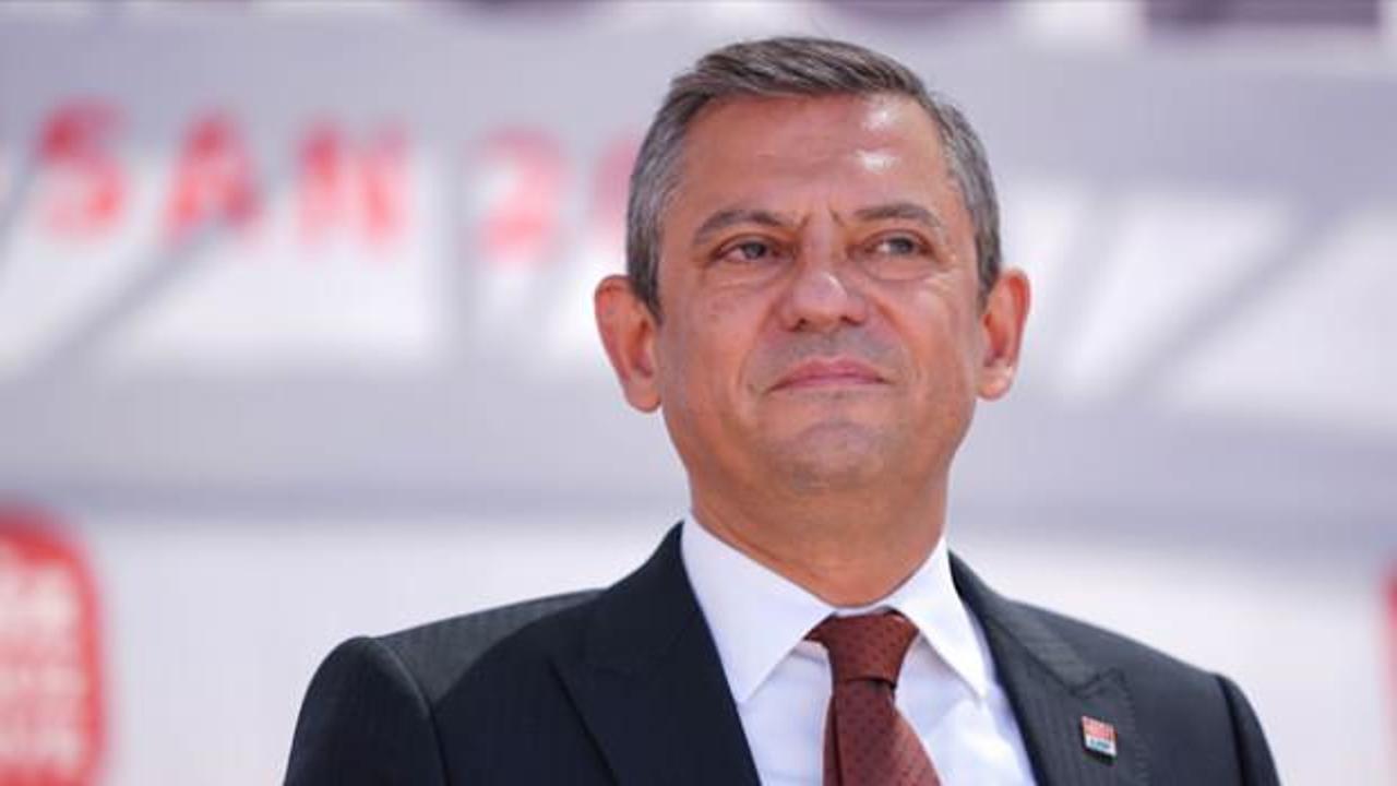 Özgür Özel'in ayağı mı kırıldı? Özgür Özel'e ne oldu?