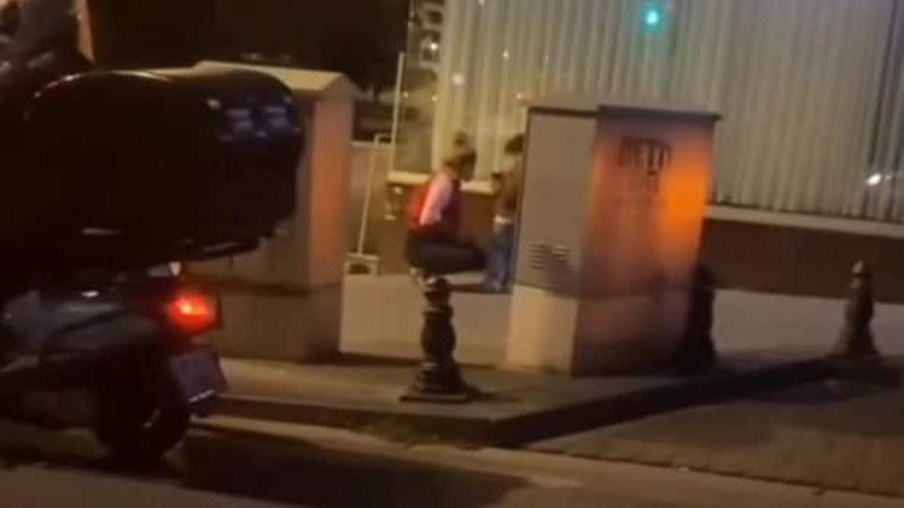 &Uuml;mraniye'de sokak ortasında &ccedil;ocuğa şiddet!