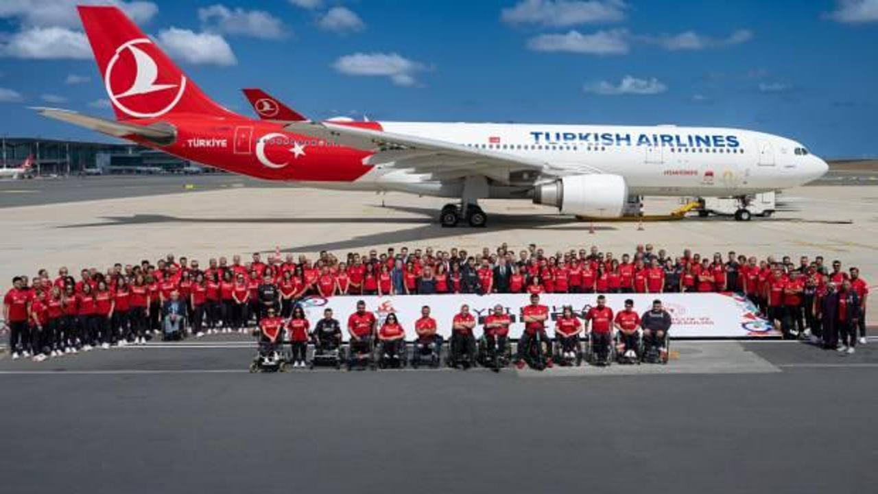 Bakan Bak milli sporcuları Fransa'ya uğurladı