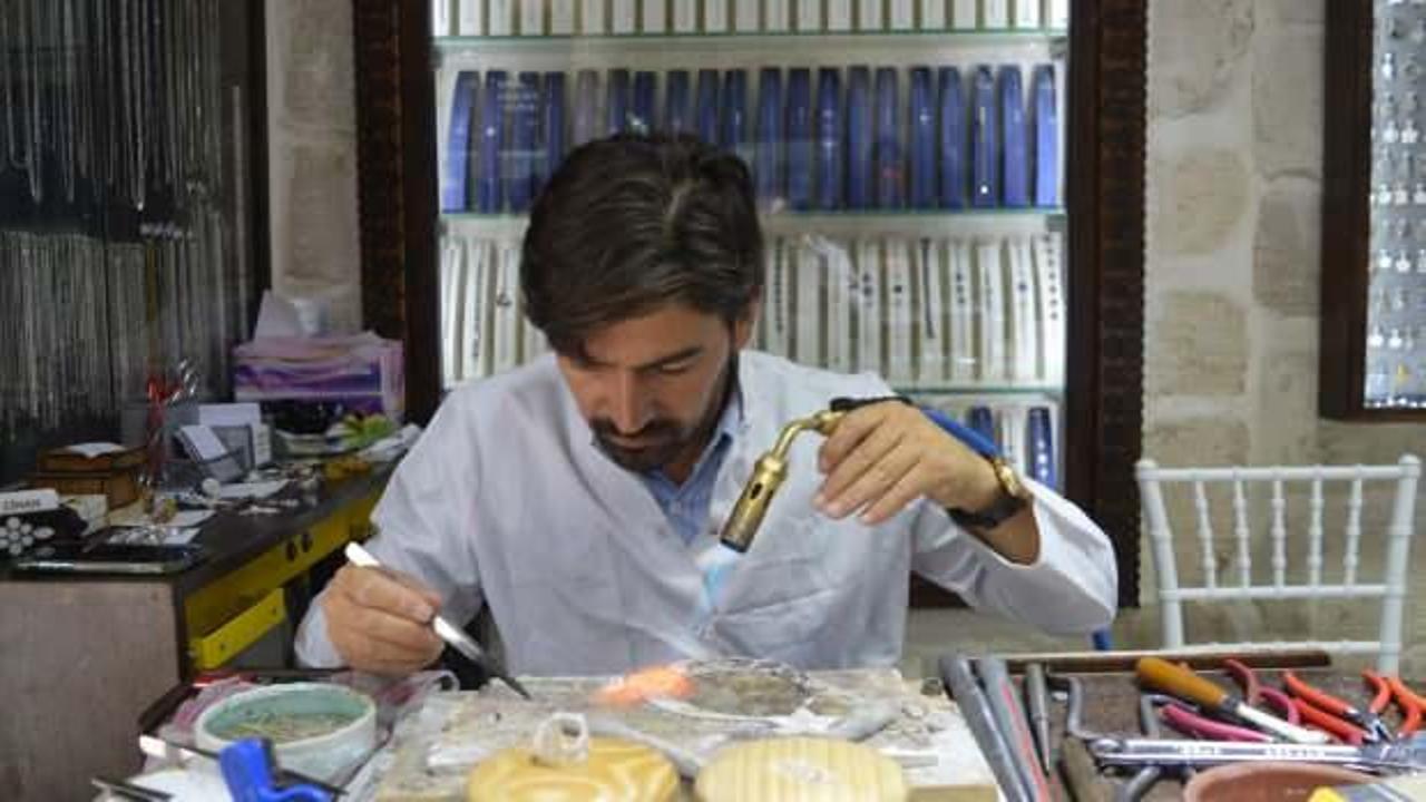 Erdoğan, Putin ve Obama i&ccedil;in sanatını icra etti!