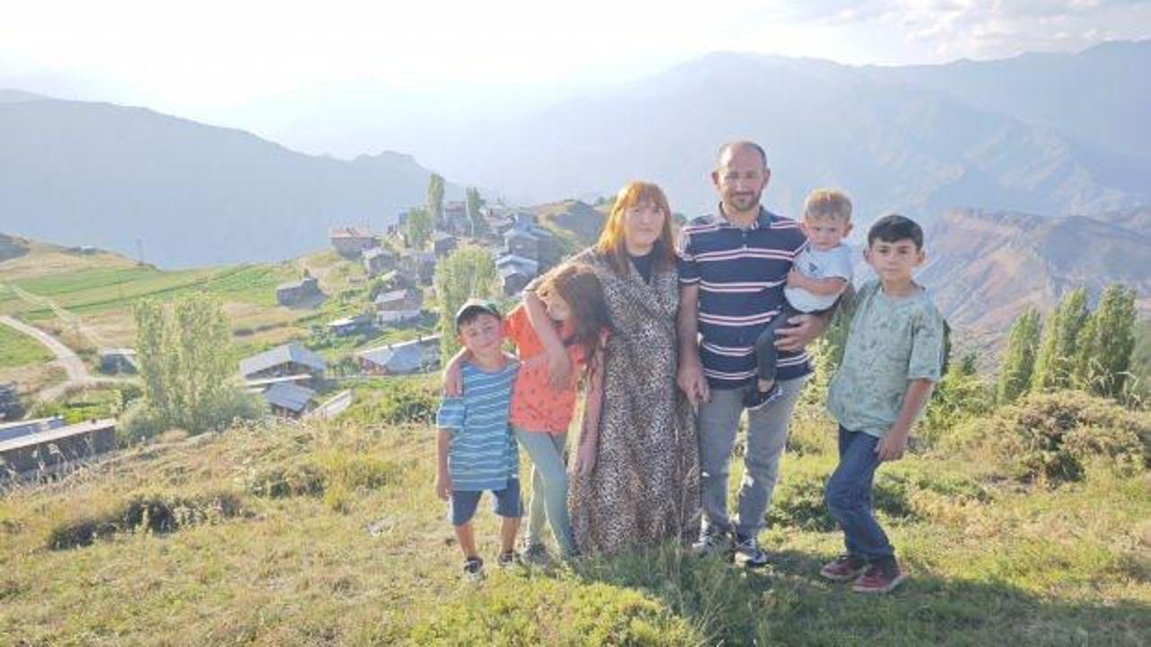 Fransız gelin yıllardır yaz tatilini Artvin&rsquo;de eşinin k&ouml;y&uuml;nde ge&ccedil;iriyor