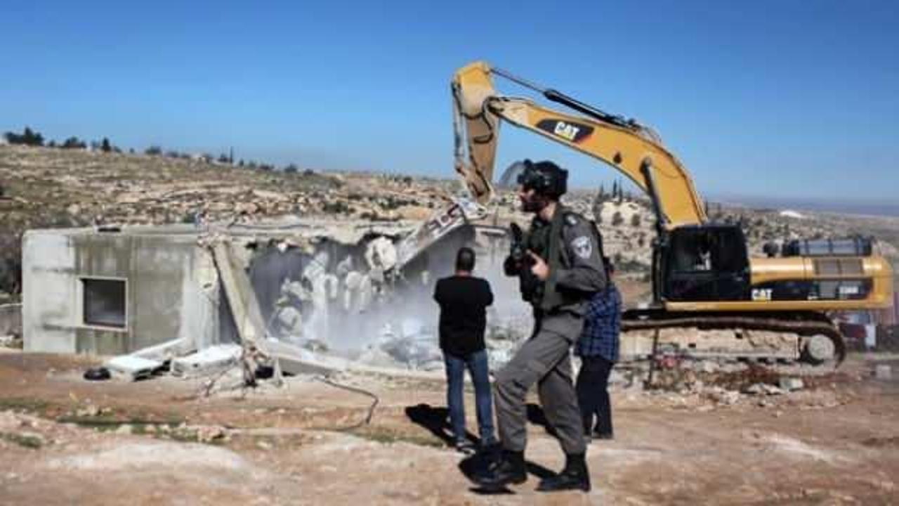 İsrail bir apartmanı daha yerle bir etti