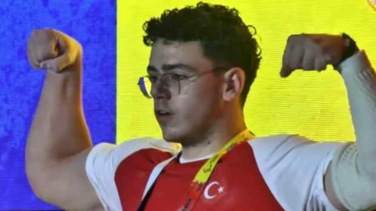 Milli sporcu Teoman Yıldırım, yenilgisiz Dünya Şampiyonu!