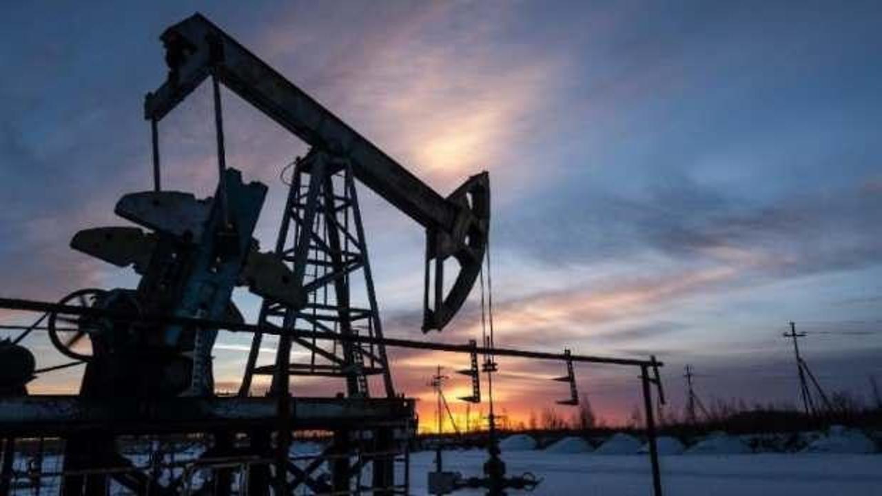 Petrol fiyatlarında düşüş hız kesmiyor