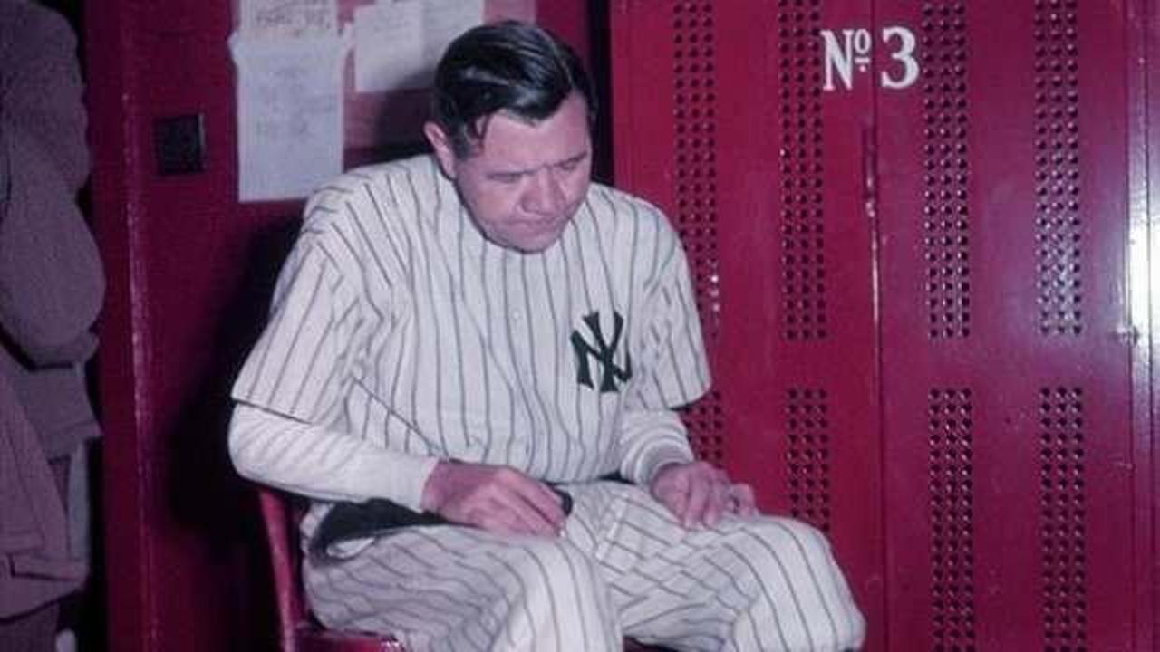 24 milyon dolarlık forma! Babe Ruth 92 yıl sonra spor tarihine ge&ccedil;ti