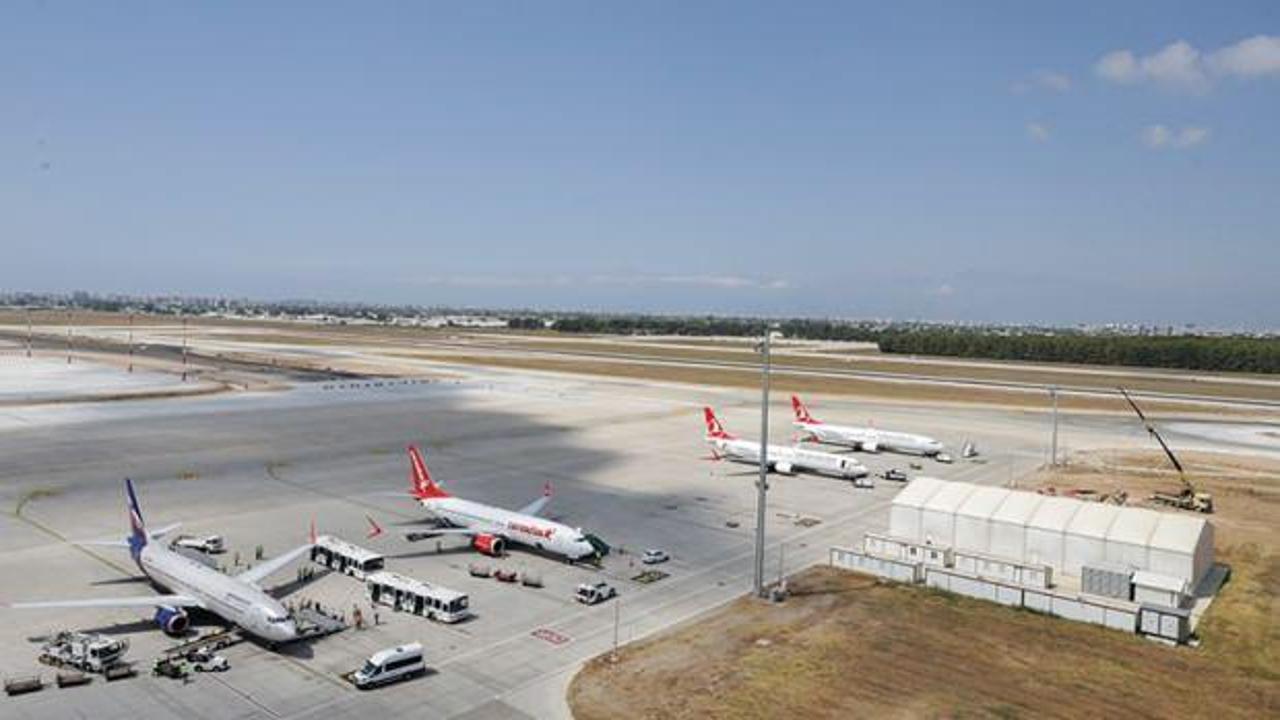Fraport TAV Antalya Havalimanı'nda 30 Ağustos etkinliği d&uuml;zenlendi