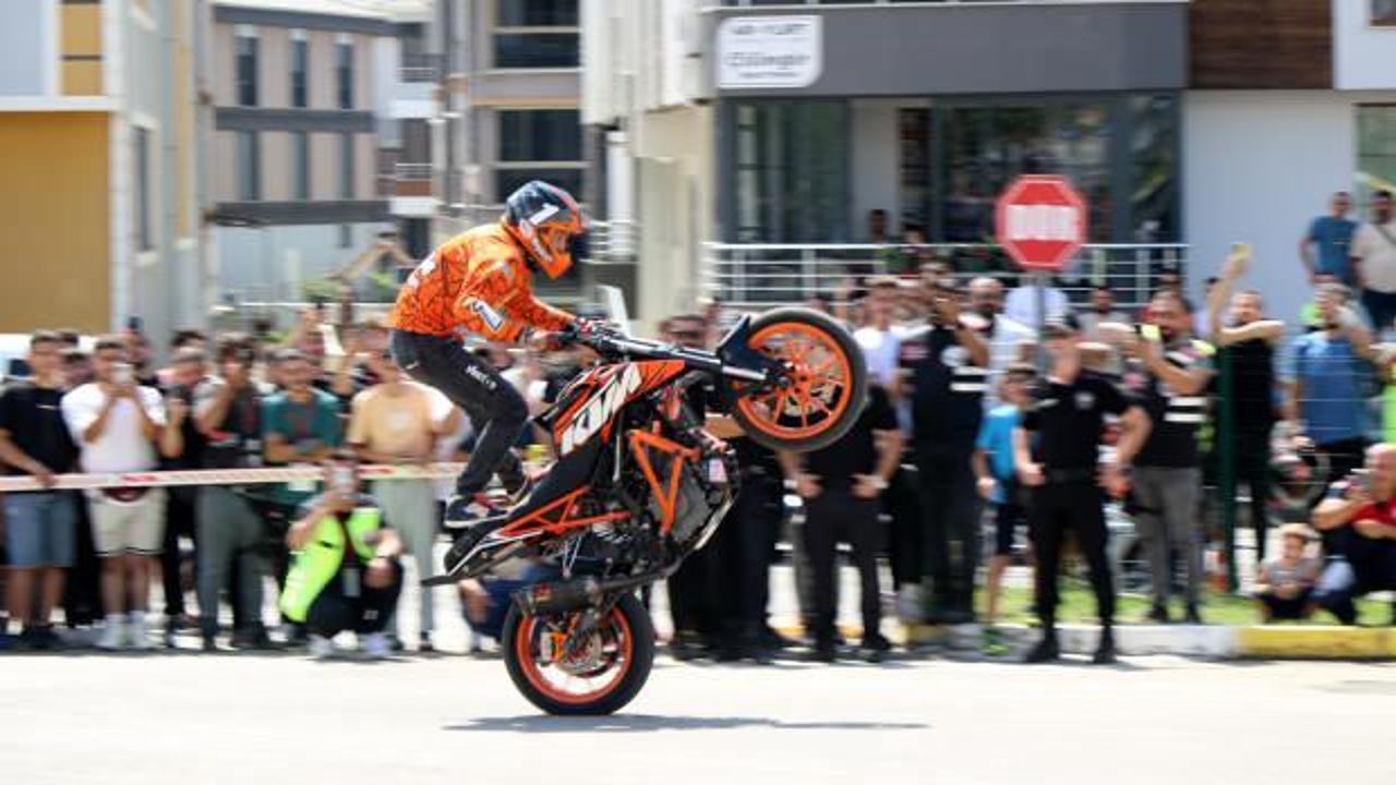 Motosiklet şovu Erzincanlıları heyecanlandırdı