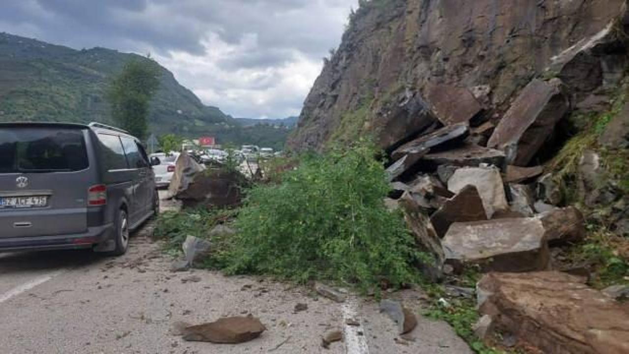 Ordu'da kara yolunda heyelan! Ulaşıma kapandı