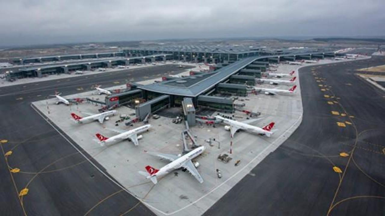 İstanbul Havalimanı'nda yaz tatili d&ouml;n&uuml;ş&uuml; yoğunluğu yaşanıyor