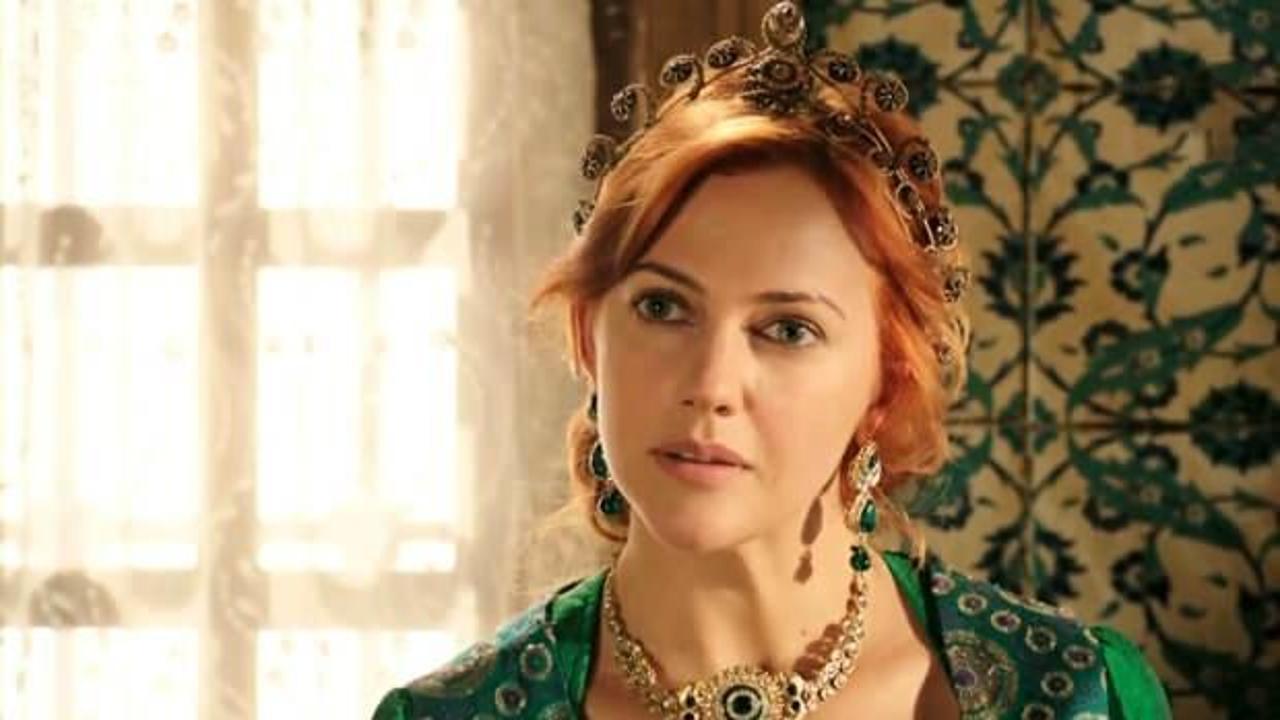 Meryem Uzerli'nin eski mesleği Türkiye'de yok! Meğer vefat etmiş kişilere...