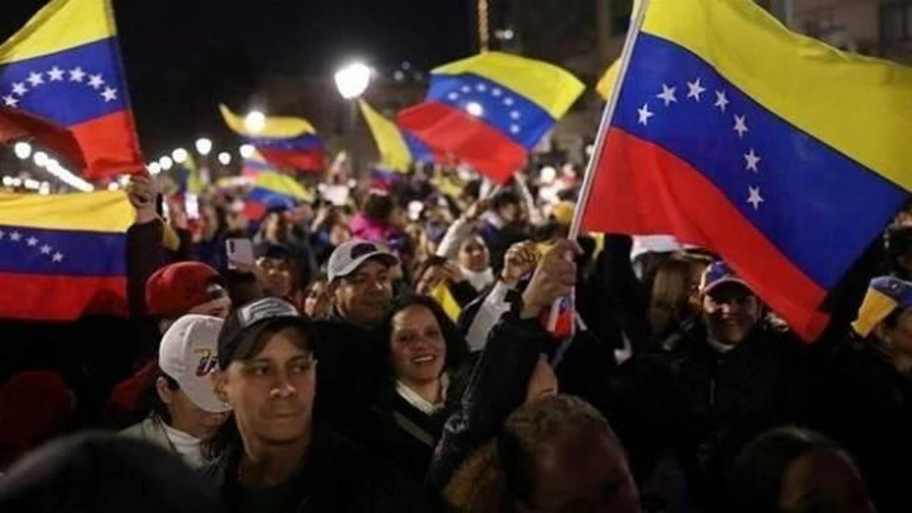Venezuela'da muhalefet lideri İspanya'ya sığındı