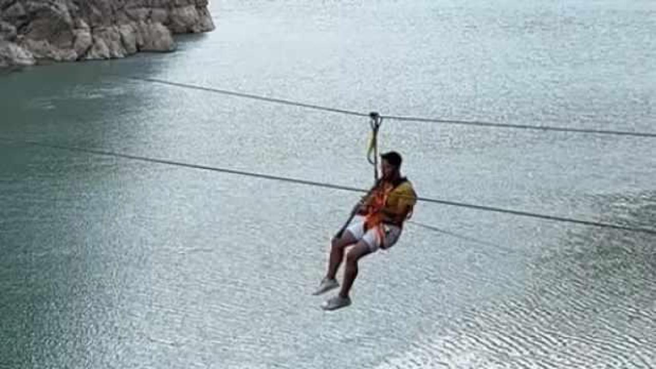 Fırat'ın Nehri'nin üstünde zipline ve klarnet şovu