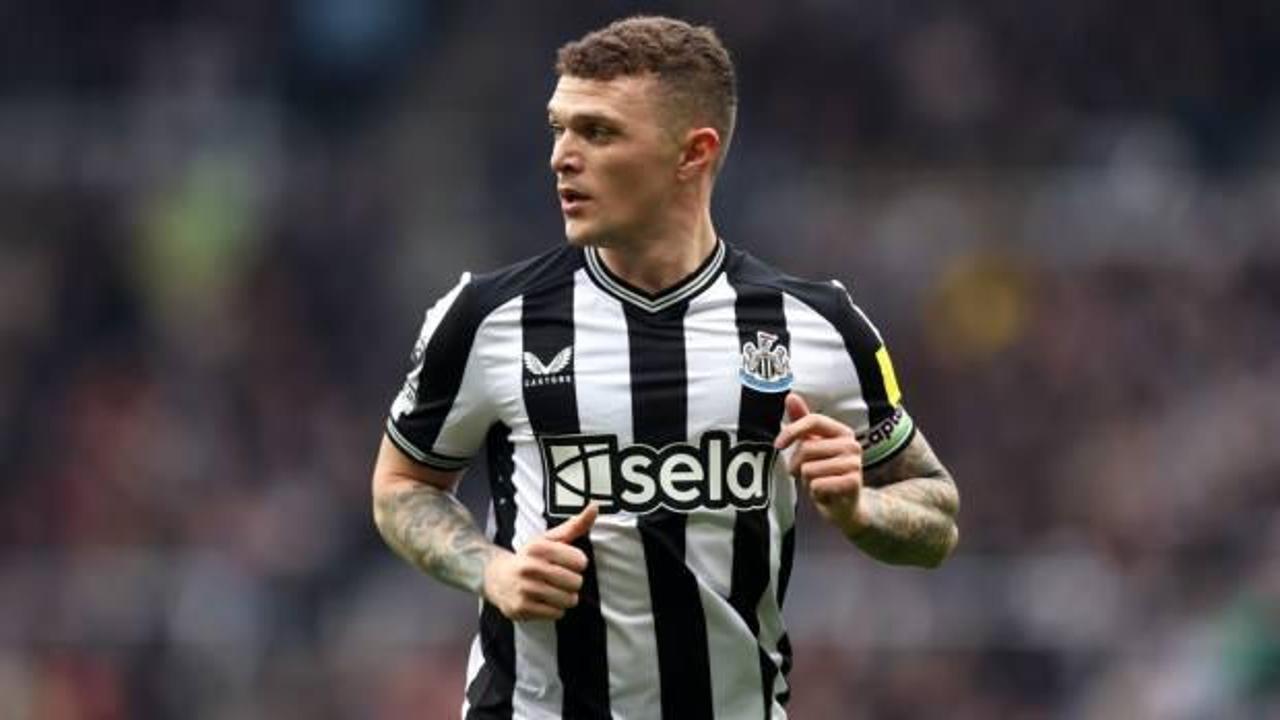 Beşiktaş ve Fenerbahçe'ye Trippier'den kötü haber!