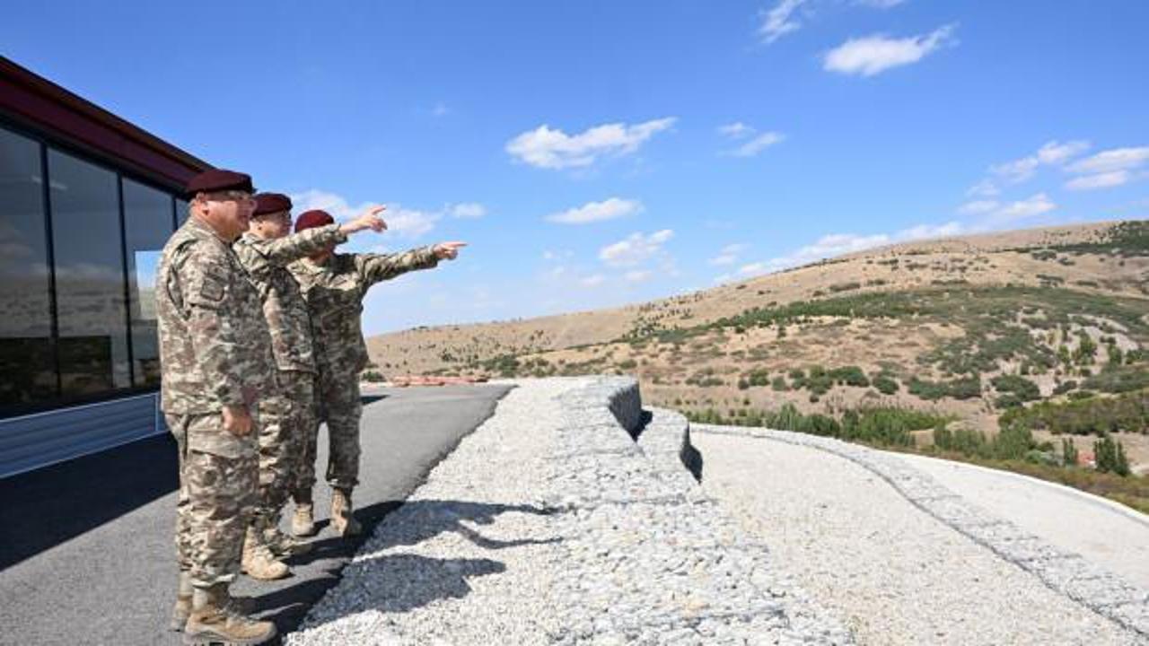 Genelkurmay Başkanı G&uuml;rak, &Ouml;zel Kuvvetler İhtisas Kursu A&ccedil;ılış T&ouml;reni'nde