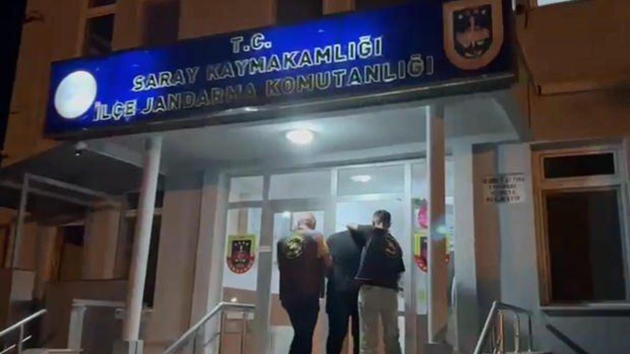 Sahte jandarmalar, ger&ccedil;ek jandarmalara yakalandı