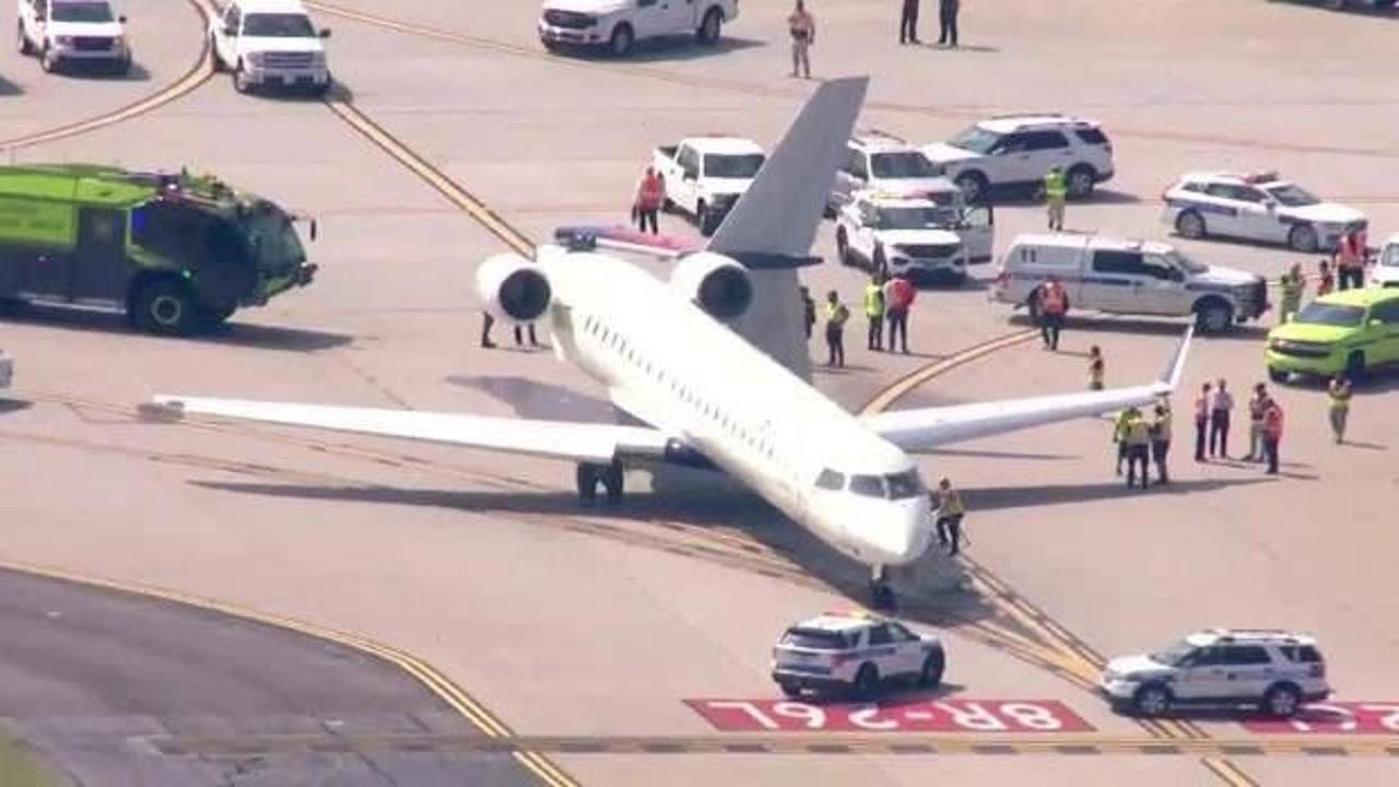 Son dakika: ABD'de 2 yolcu u&ccedil;ağı &ccedil;arpıştı!