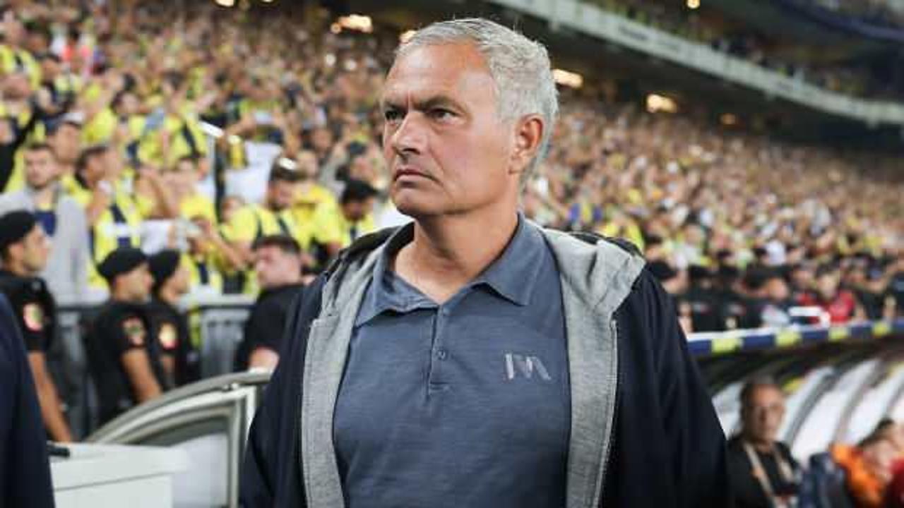 Mourinho derbi sonrası resmen köpürmüş! Futbolculara tehdit