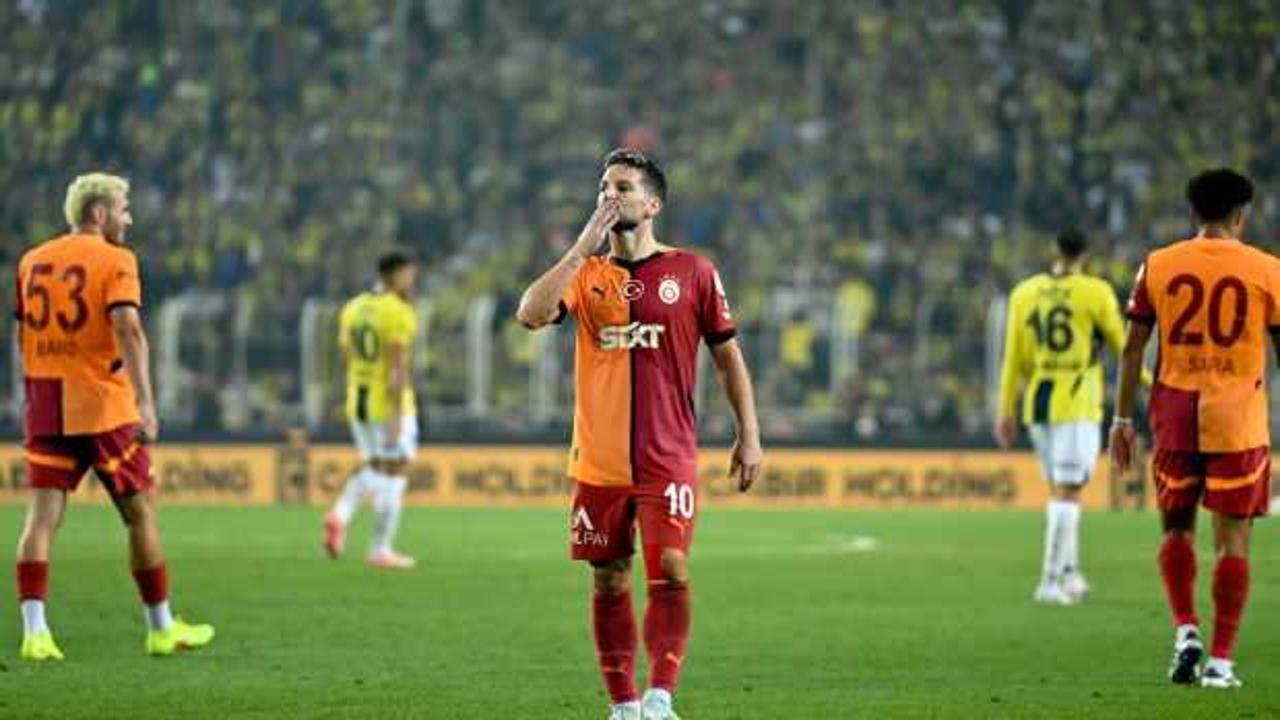 Dries Mertens ligdeki 3. golünü Fenerbahçe'ye attı