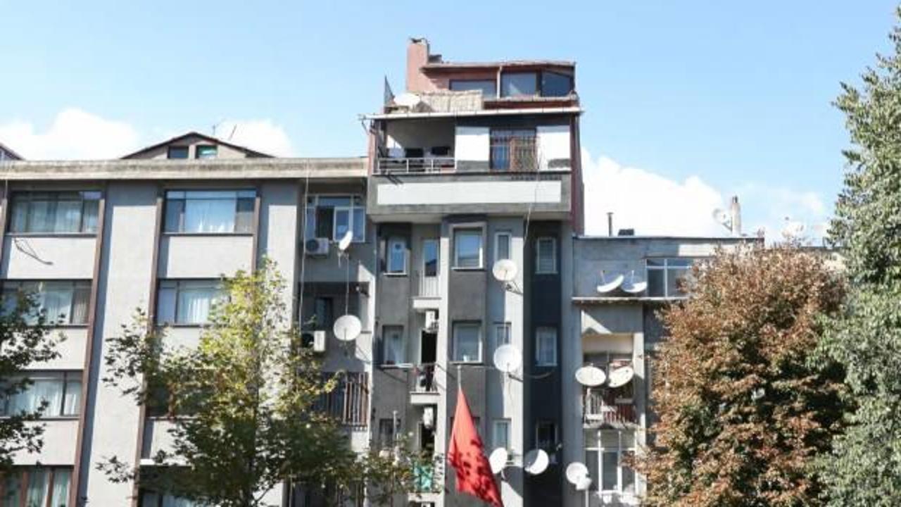 Fatih'teki yapı şaşkına &ccedil;evirdi: Ka&ccedil;ak kat &uuml;st&uuml;ne ka&ccedil;ak kat 
