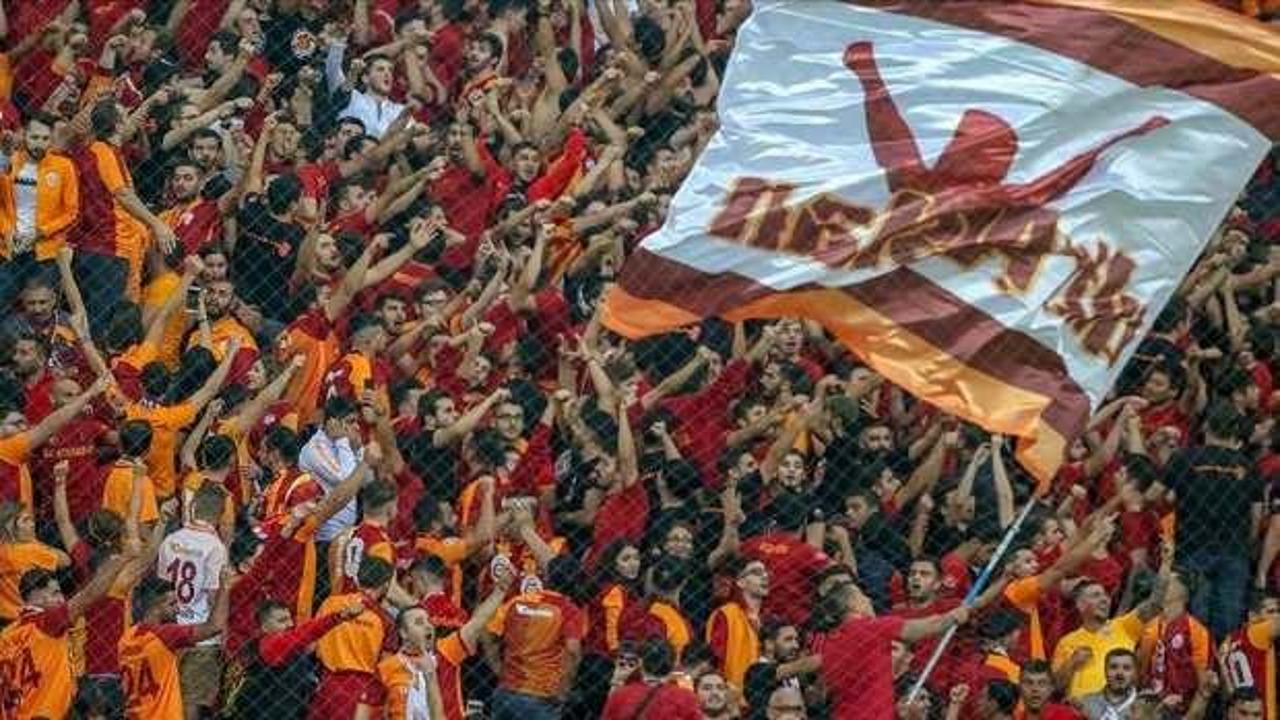 Galatasaray taraftarından olay pankart!