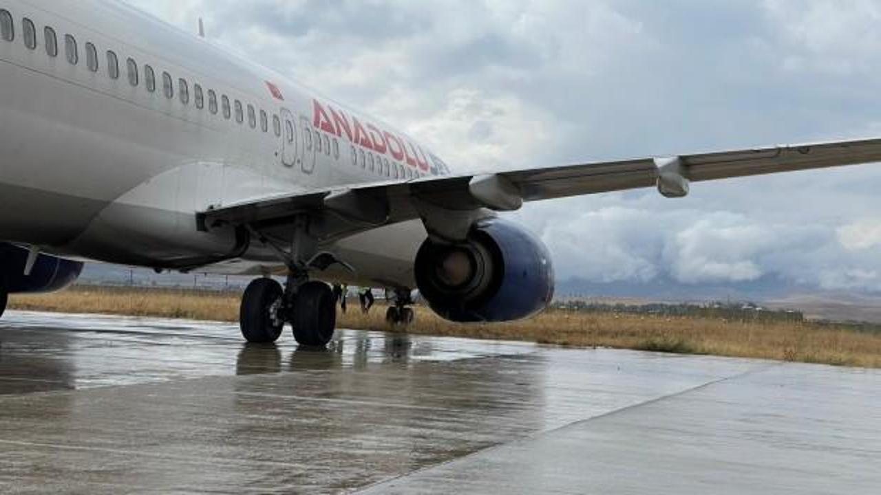 Hakkari'de u&ccedil;ak pistten &ccedil;ıktı, Bakan Uraloğlu'ndan ilk a&ccedil;ıklama!