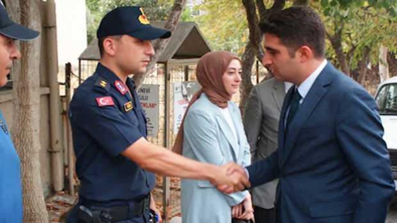İlçe Kaymakamı vatani görevini yapmak için askere gitti