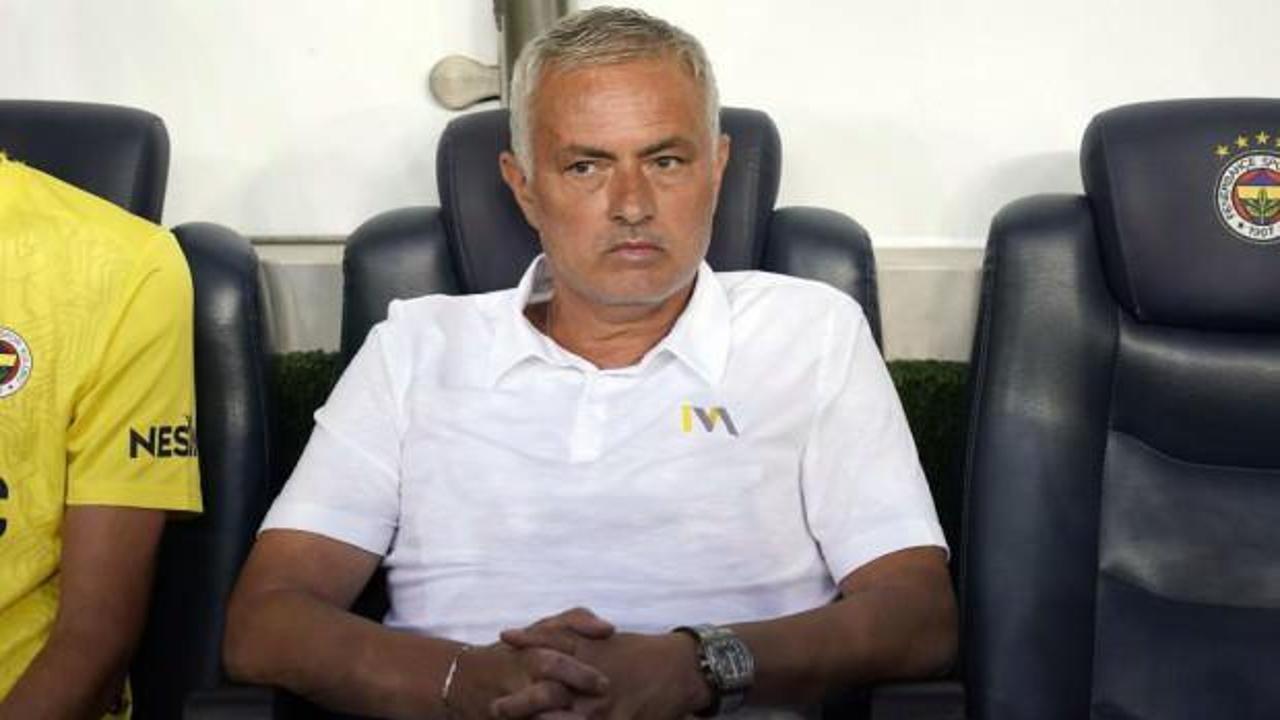 Jose Mourinho, Fenerbahçe'de ilk derbisine çıkacak