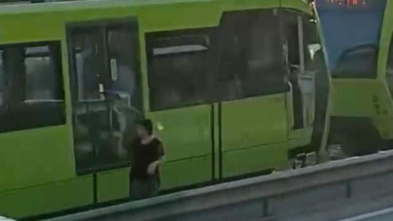 Metro tellerinde yürüyen kadın ekipleri alarma geçirdi