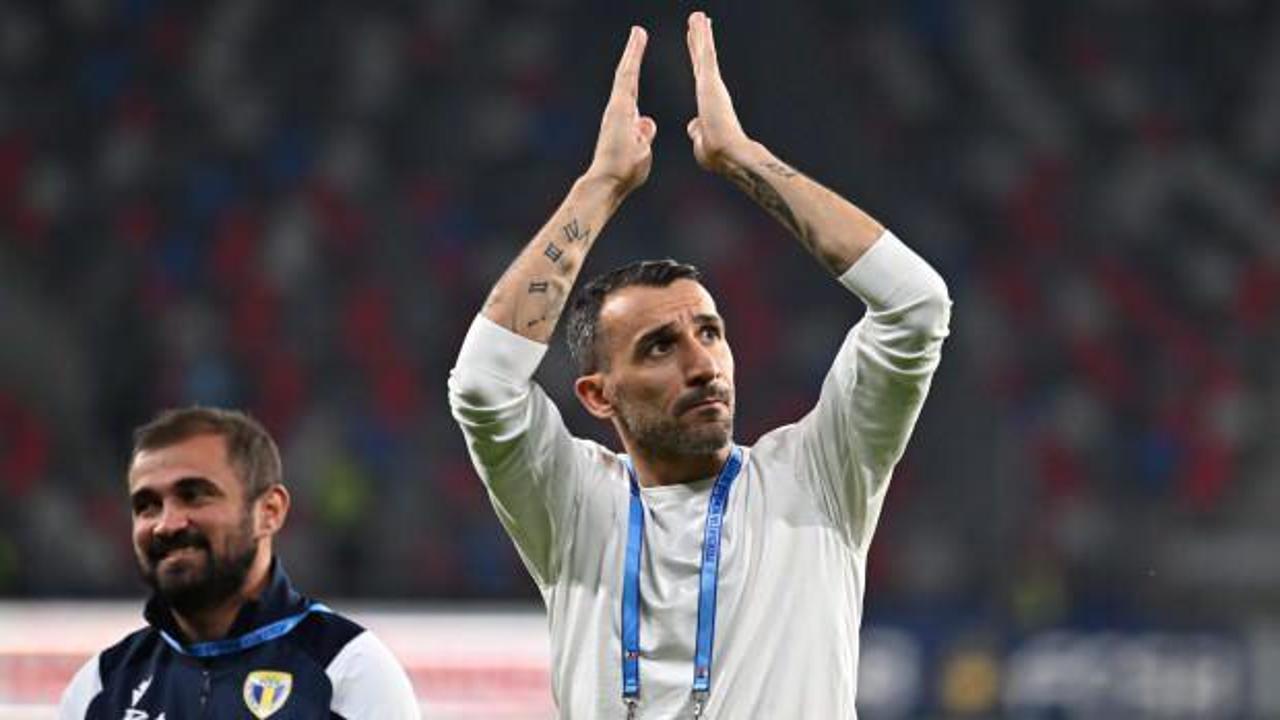 Romanya'da tribünlerde Mehmet Topal tezahüratları