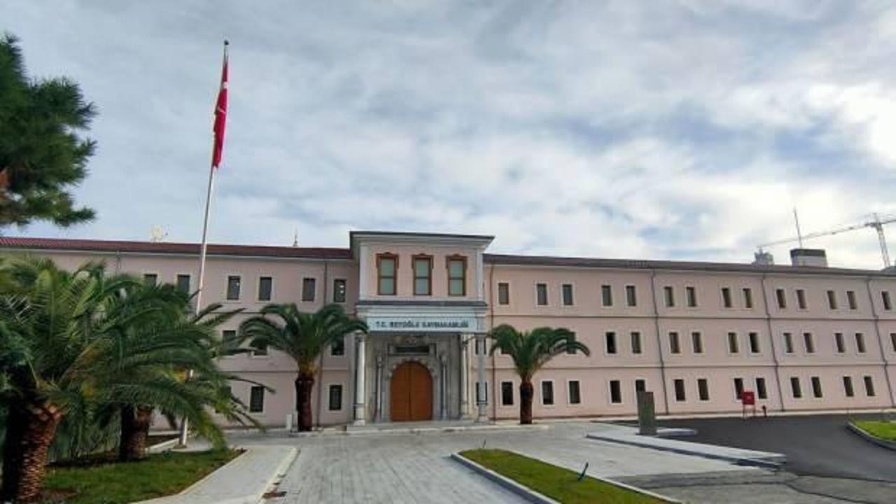 Valilikten 'Beyoğlu Kaymakamlığı, belediye birimlerini tahliye ediyor' yalanlaması