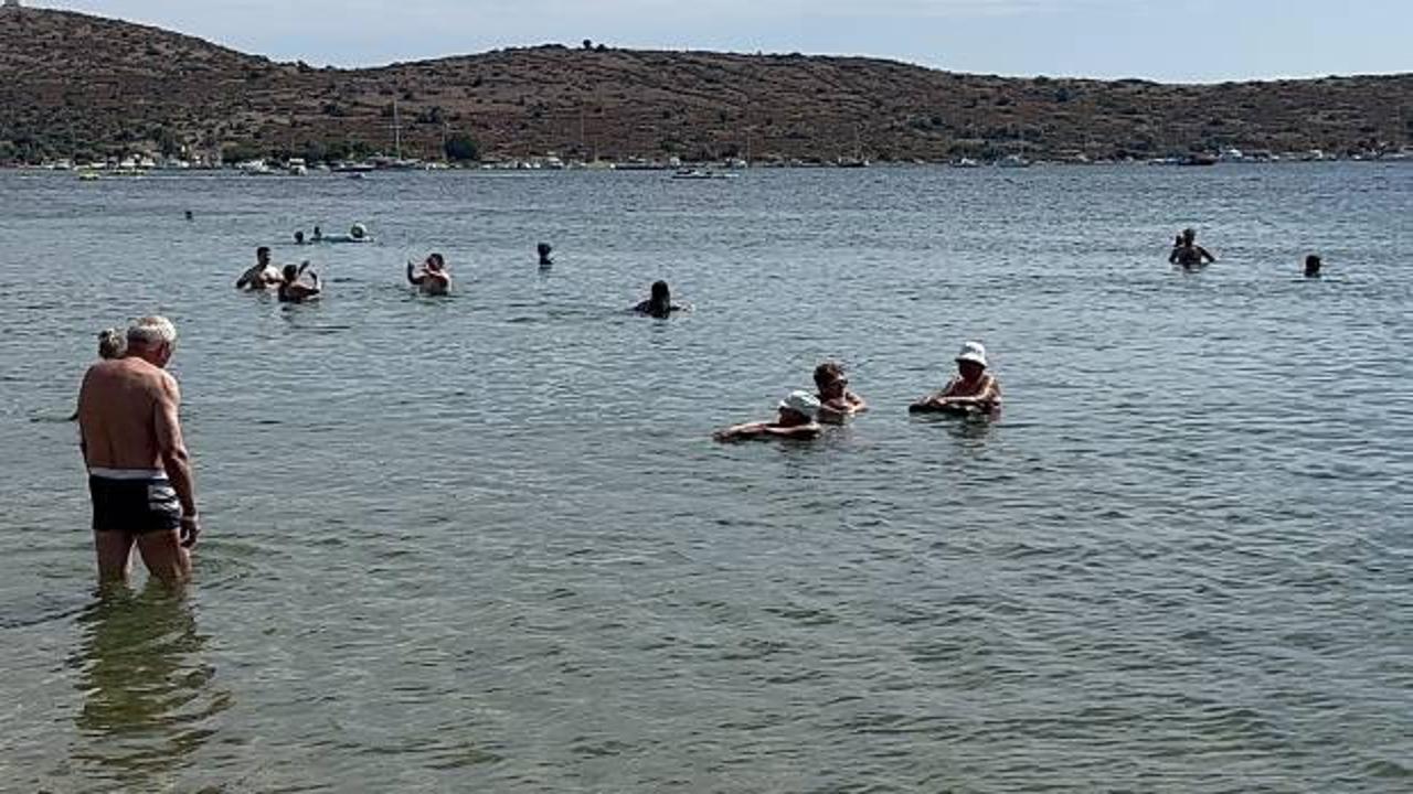 Yabancı turistlerin Bodrum'daki tatili s&uuml;r&uuml;yor